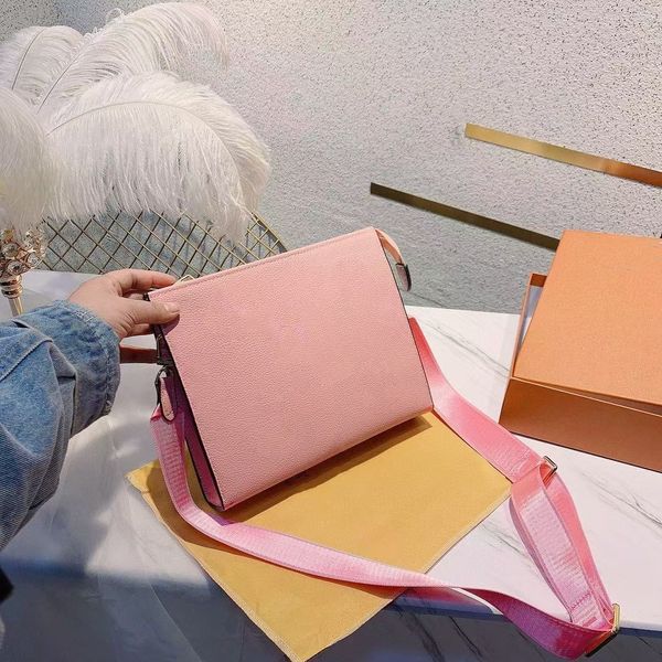 2022 women designer bags womens purse tote handbags fashion style luxury bag genuine leather handbag wholesale, Red;black
2022 women designer bags womens purse tote handbags fashion style luxury bag genuine leather handbag wholesale, Red;black