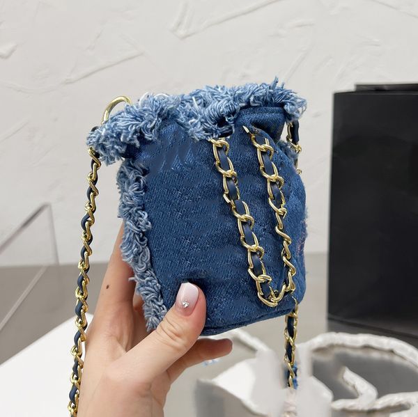 mini bucket bags designer letter print denim canvas classic quilted plaid premium hardware chain adjuster shoulder bag luxury ladies crossbo
mini bucket bags designer letter print denim canvas classic quilted plaid premium hardware chain adjuster shoulder bag luxury ladies crossbo