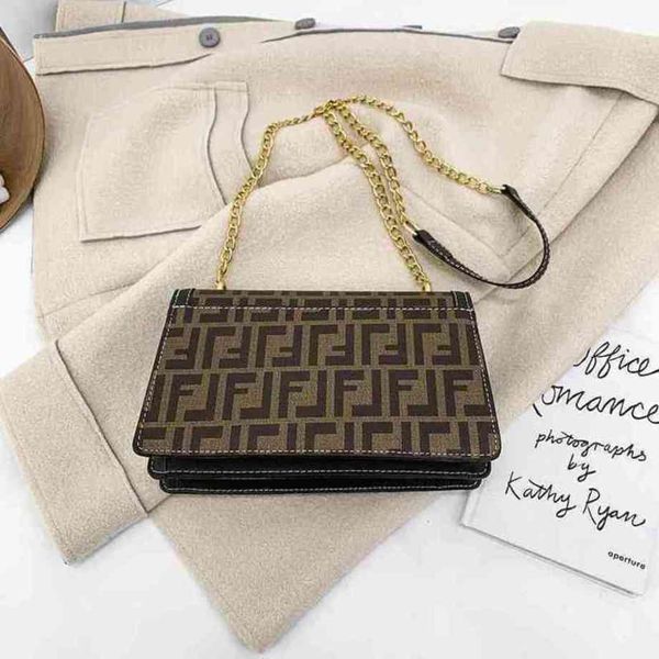 69% off new designer luxury bags new chain women popular f-print snakehead lock leather satchelwomen's
69% off new designer luxury bags new chain women popular f-print snakehead lock leather satchelwomen's