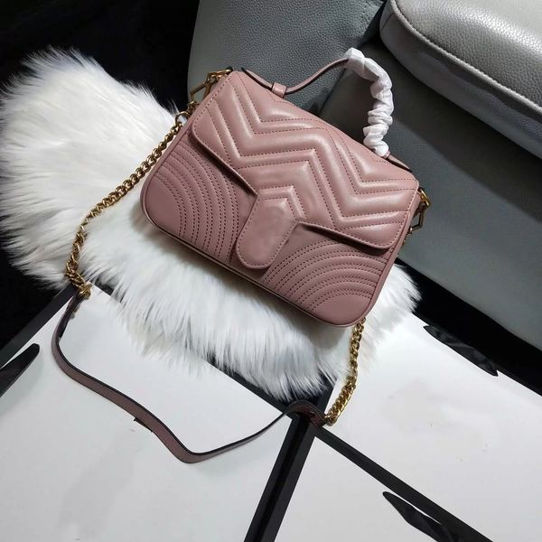 leather wavy metal chain bag quality women's fashion evening portable single room messenger
leather wavy metal chain bag quality women's fashion evening portable single room messenger