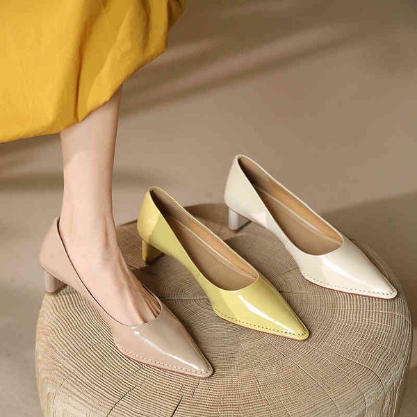 dress shoes pointed thick heel shallow calfskin single shoe spring korean version simple style women's temperament fashion, Black
dress shoes pointed thick heel shallow calfskin single shoe spring korean version simple style women's temperament fashion, Black