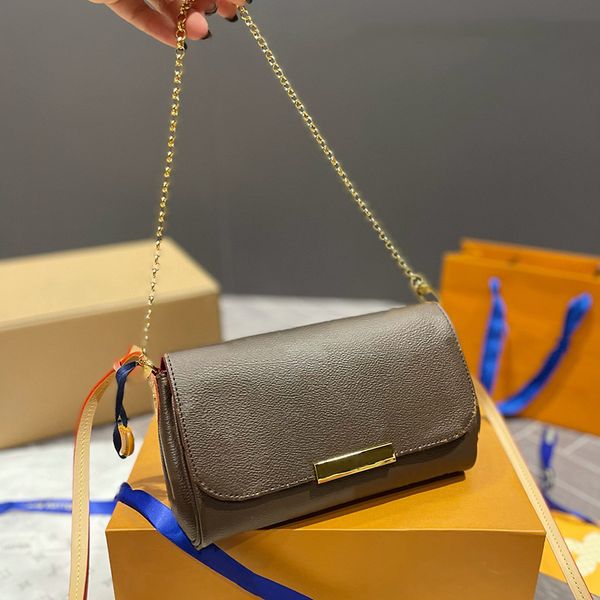 designer luxury women the tote bag fashion versatile handbags shoulder crossbody bags purse tories totes large capacity saddle wallets 7a hr
designer luxury women the tote bag fashion versatile handbags shoulder crossbody bags purse tories totes large capacity saddle wallets 7a hr