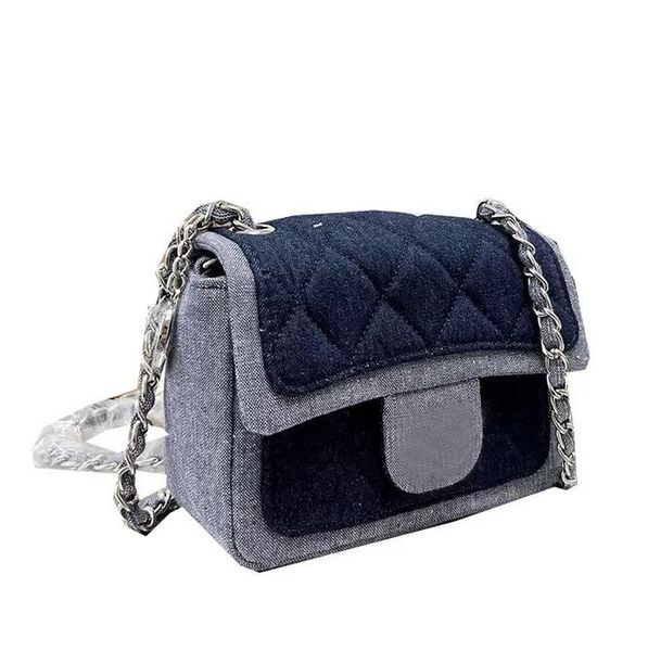 denim classic mini flap quilted square bags silver metal hardware matelasse chain crossbody shoulder charms cosmetic case spring luxury desi
denim classic mini flap quilted square bags silver metal hardware matelasse chain crossbody shoulder charms cosmetic case spring luxury desi
