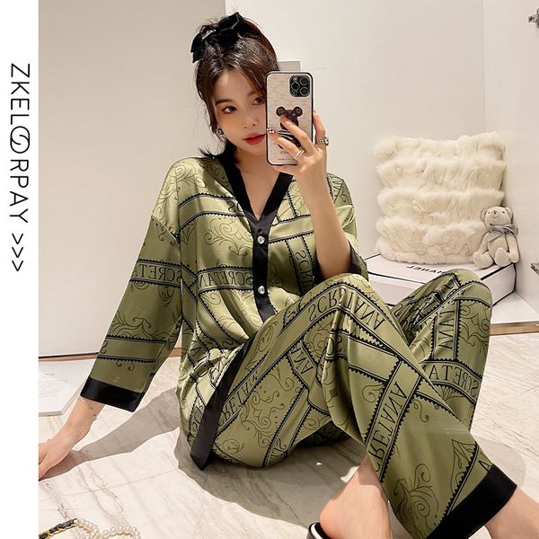 2022 women's sleepwear spring and autumn new ice silk long-sleeved tiktok recommended net red popular fashion pajamas, Black;red
2022 women's sleepwear spring and autumn new ice silk long-sleeved tiktok recommended net red popular fashion pajamas, Black;red