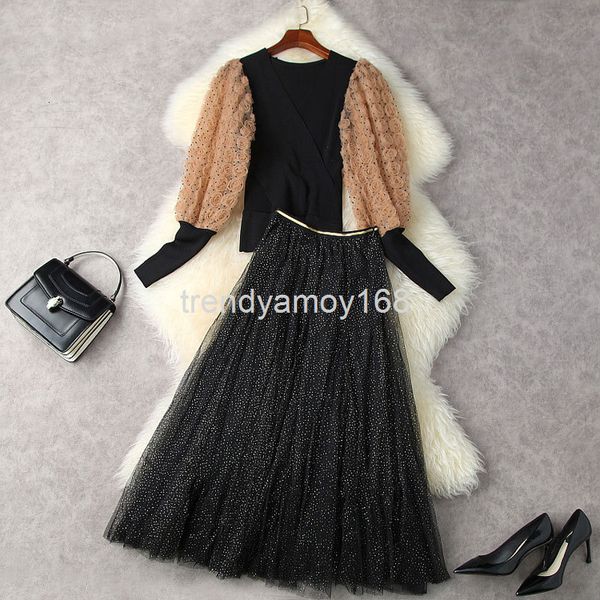 women's two piece pants autumn and winter women's three-dimensional flower wave point slim knit + high waist mesh skirt set 12785, White
women's two piece pants autumn and winter women's three-dimensional flower wave point slim knit + high waist mesh skirt set 12785, White