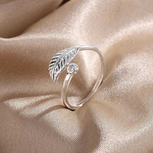 wedding rings retro vintage leaf ring for women female geometric accessories personality open girls jewelry wedding, Slivery;golden
wedding rings retro vintage leaf ring for women female geometric accessories personality open girls jewelry wedding, Slivery;golden