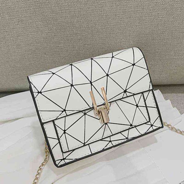 evening bags 2022 brand fashion women's designer crossbody casual small square wild solid color 220705
evening bags 2022 brand fashion women's designer crossbody casual small square wild solid color 220705
