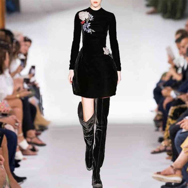casual dresses early spring street women's dress with flower embroidery on the chest waist closed velvet dress fluffy skirt, Black;gray
casual dresses early spring street women's dress with flower embroidery on the chest waist closed velvet dress fluffy skirt, Black;gray