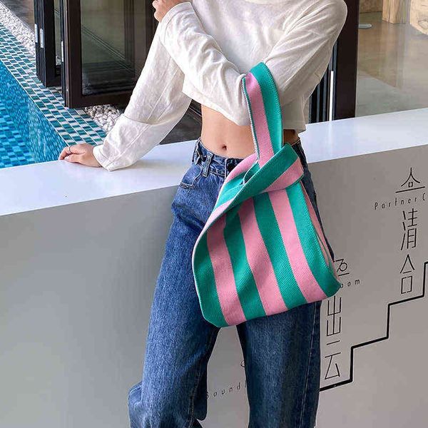 korean autumn winter knitted stripe bag women's fashion trend versatile color matching single shoulder portable woven hand
korean autumn winter knitted stripe bag women's fashion trend versatile color matching single shoulder portable woven hand