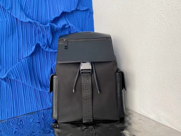 hbp double g mens leather chriser backpack luxurys designer knapsack men women classic flowers plaid designer schoolbag satchel back pack op
hbp double g mens leather chriser backpack luxurys designer knapsack men women classic flowers plaid designer schoolbag satchel back pack op