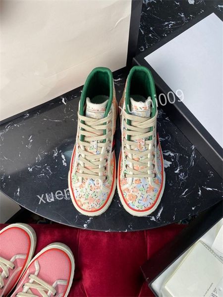 2022 womens men studded leather suede shoes camo camouflage sneakers studded casual trainers walking jg201009, Black
2022 womens men studded leather suede shoes camo camouflage sneakers studded casual trainers walking jg201009, Black