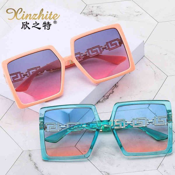 sunglasses fashion large box sunglasses net red ins personalized chain f family ocean glasses, White;black 
sunglasses fashion large box sunglasses net red ins personalized chain f family ocean glasses, White;black