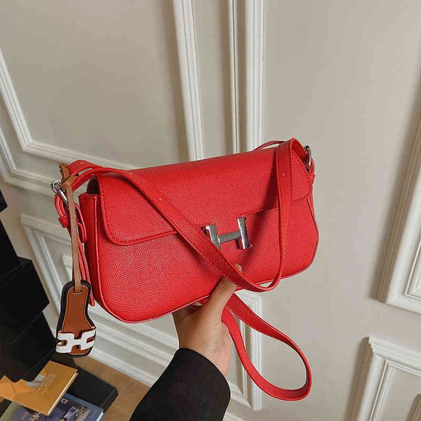 handbags 70% off texture h buckle bag women's new style sling one shoulder armpit pendant messenger purses
handbags 70% off texture h buckle bag women's new style sling one shoulder armpit pendant messenger purses