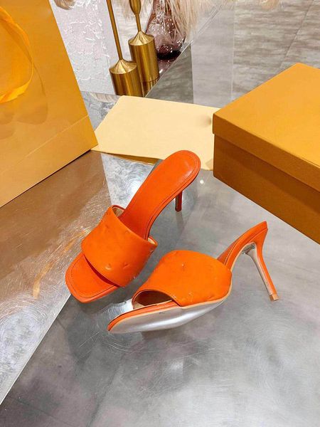 2023 designer women slippers revival mule high heels shoes lady fashion slides sandals summer flip flops size eu 35-42, Black
2023 designer women slippers revival mule high heels shoes lady fashion slides sandals summer flip flops size eu 35-42, Black