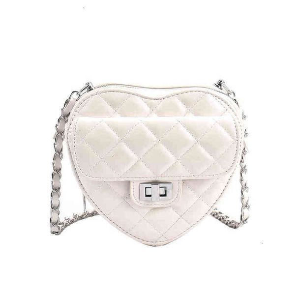 female personalized luxury chain women' single shoulder bag underarm shell women small
female personalized luxury chain women' single shoulder bag underarm shell women small