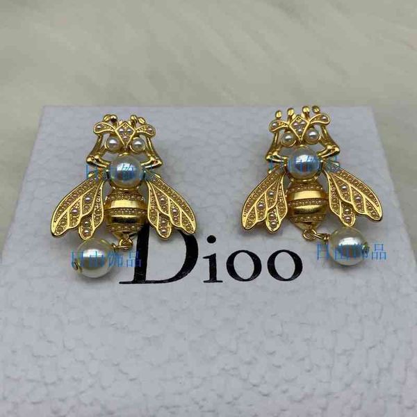 factory outlet earrings new bee pearl tassel womanly personality boastful fashion earrings, Golden
factory outlet earrings new bee pearl tassel womanly personality boastful fashion earrings, Golden