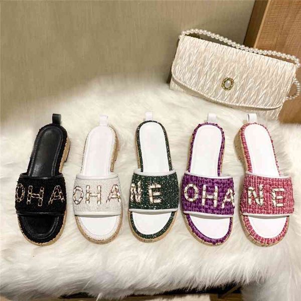 slippers xiaoxiangfeng c family sandals letter chain leisure lady style ins low heel, Black
slippers xiaoxiangfeng c family sandals letter chain leisure lady style ins low heel, Black