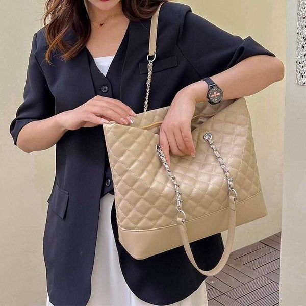 evening bags khaki big tote for women designer brand bag diamond lattice shoulder female large leather plaid shopper handbags sacevening
evening bags khaki big tote for women designer brand bag diamond lattice shoulder female large leather plaid shopper handbags sacevening