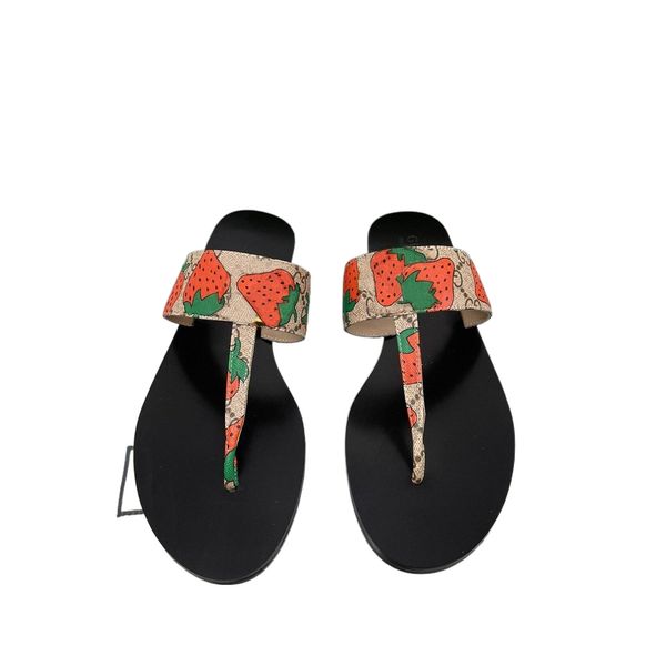 designer sandal thong women men fashion slippers fashion thin flip flops 2022 leather summer beach casual slides black white size 35-46
designer sandal thong women men fashion slippers fashion thin flip flops 2022 leather summer beach casual slides black white size 35-46