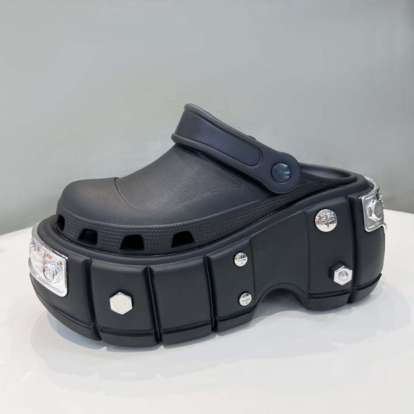 new designer slippers sandals two wear super thick bottom hole couple slippers motorcycle sandals metal decoration bb size 35-45, Black
new designer slippers sandals two wear super thick bottom hole couple slippers motorcycle sandals metal decoration bb size 35-45, Black