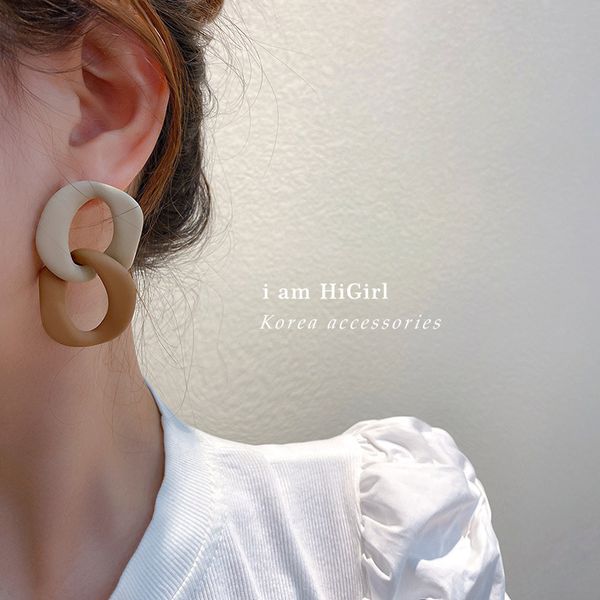 925 silver needle european and american irregular painted acrylic simple and stylish personality stud earrings freshess eardrop, Golden
925 silver needle european and american irregular painted acrylic simple and stylish personality stud earrings freshess eardrop, Golden