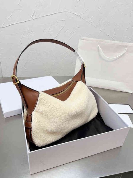 evening bag shoulder bags luxury brand romy fashion simple square bag women's designer clutch mobile phone handbags 1220
evening bag shoulder bags luxury brand romy fashion simple square bag women's designer clutch mobile phone handbags 1220