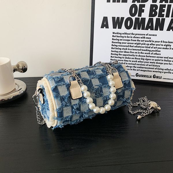 designer bags 2022 summer new denim checkerboard pillow bag fashion chain messenger shoulder bag 20cm 
designer bags 2022 summer new denim checkerboard pillow bag fashion chain messenger shoulder bag 20cm