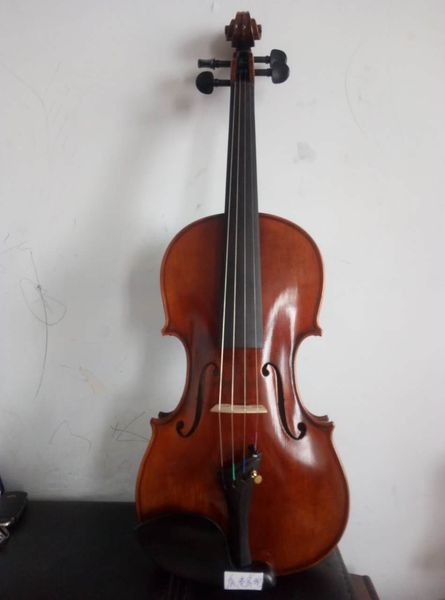 4/4 violin flamed maple guarneri model 100 years seasoned spruce top
4/4 violin flamed maple guarneri model 100 years seasoned spruce top