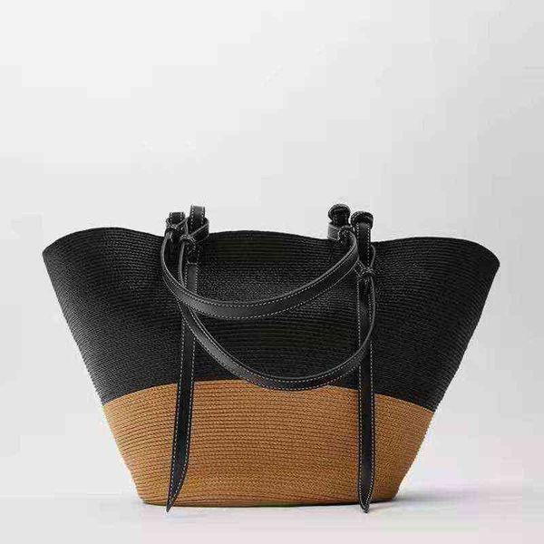 straw woven bag color matching splicing bag large capacity woven handbag women's fashion seaside resort beach bag 220615
straw woven bag color matching splicing bag large capacity woven handbag women's fashion seaside resort beach bag 220615