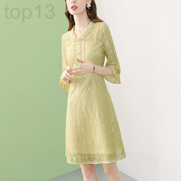 casual dresses designer green v-neck lace dress spring 2021 new daisy a-line skirt medium length sxv9, Black;gray
casual dresses designer green v-neck lace dress spring 2021 new daisy a-line skirt medium length sxv9, Black;gray