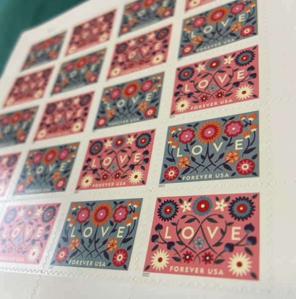 2022 roll stamp coil of 100 for envelopes letters postcard office mail supplies cards anniversary birthdays wedding
2022 roll stamp coil of 100 for envelopes letters postcard office mail supplies cards anniversary birthdays wedding