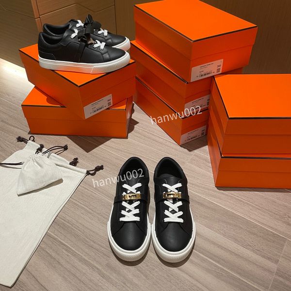 2022 to shoes luxury designer sneakers white lightweight rubber tread sole fashion classic leather size35-45, Black
2022 to shoes luxury designer sneakers white lightweight rubber tread sole fashion classic leather size35-45, Black