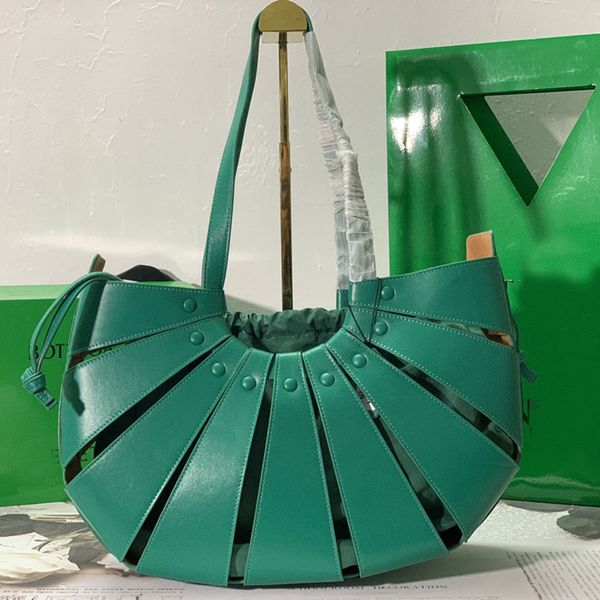 designer bag women shell theshell calfskin shear load shoulder bags handbags wallets fashion handbag luxury summer beach hollow tote crossbo
designer bag women shell theshell calfskin shear load shoulder bags handbags wallets fashion handbag luxury summer beach hollow tote crossbo