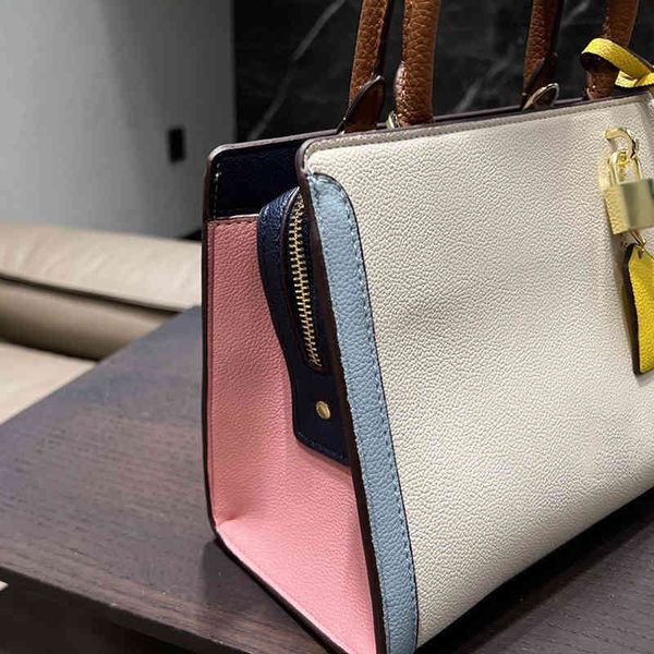 shoulder bag new leather totes women famous designer handbag big messenger vintage bag crossbody bags purses handbags fashion backpack 02080, Black;red
shoulder bag new leather totes women famous designer handbag big messenger vintage bag crossbody bags purses handbags fashion backpack 02080, Black;red