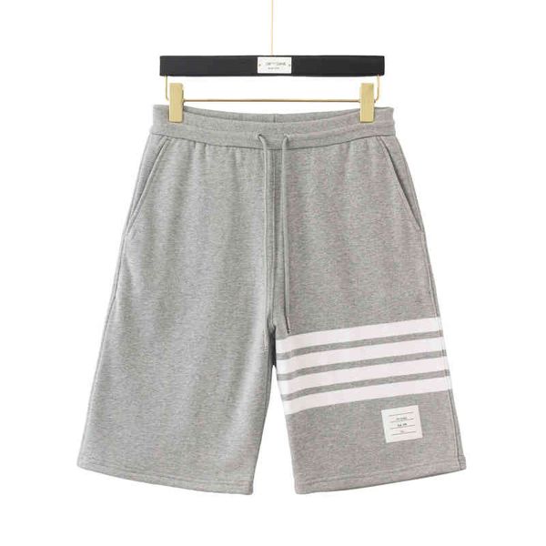 five point for men and women versatile lovers four bar casual shorts summer new short pants, White;black
five point for men and women versatile lovers four bar casual shorts summer new short pants, White;black