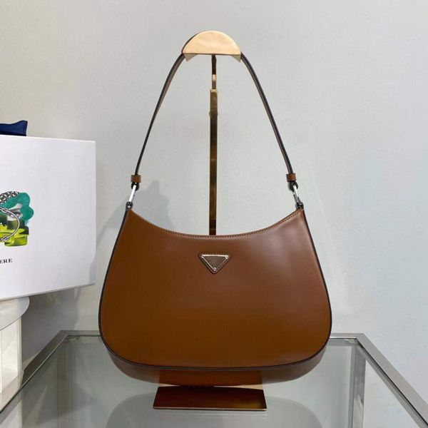 latest full leather bag designer handbag armpit single shoulder half moon bags tote bags for women 6a
latest full leather bag designer handbag armpit single shoulder half moon bags tote bags for women 6a