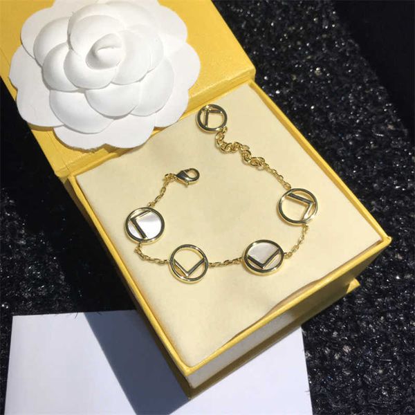 designer womens bracelet fashion luxury letter gold link brand jewelry women bracelets natural fritillary pendant bracelets girl party gift, Black
designer womens bracelet fashion luxury letter gold link brand jewelry women bracelets natural fritillary pendant bracelets girl party gift, Black