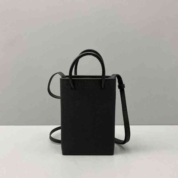 designer bag balenciga home fluorescent handbag b rose red trendy hand carrier mobile phone vertical paper bag messenger mini shoulder bag
designer bag balenciga home fluorescent handbag b rose red trendy hand carrier mobile phone vertical paper bag messenger mini shoulder bag