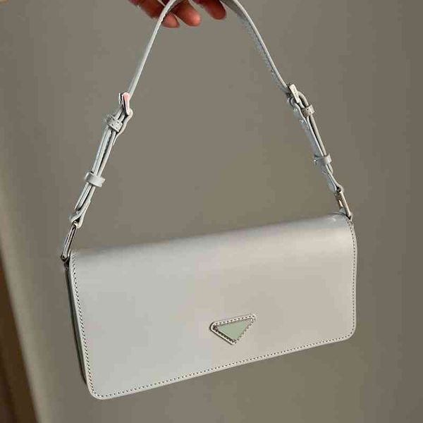 luxuries designers evening bag pbag triangle women underarm bag luxury handbag shoulder baguette leather crossbody female purses 220402
luxuries designers evening bag pbag triangle women underarm bag luxury handbag shoulder baguette leather crossbody female purses 220402