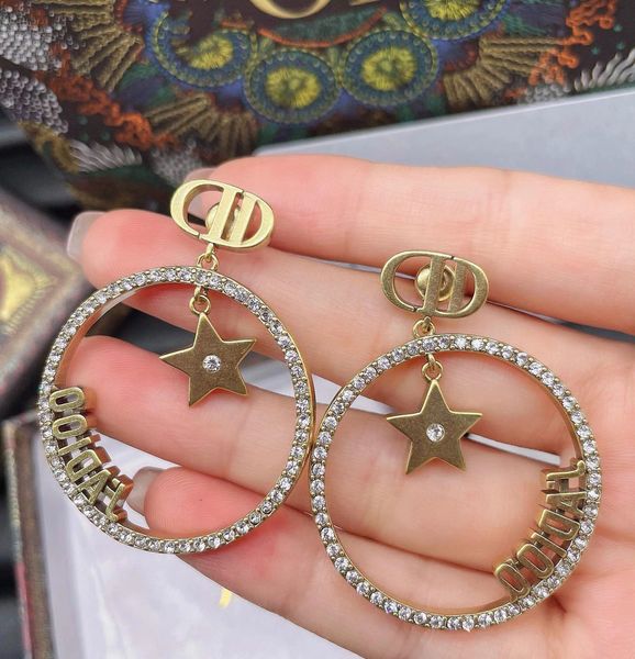 factory retail and wholesale d family gold cd letter earrings 2022 new dijia net red back hanging pearl earrings, Golden
factory retail and wholesale d family gold cd letter earrings 2022 new dijia net red back hanging pearl earrings, Golden
