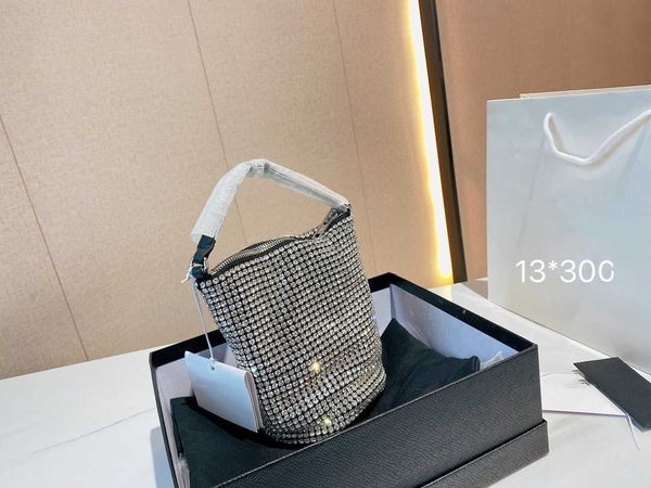 diamond at bottom of the basket mini embroidery senior feeling heavy craft wholesale handbags fashion bag luxury goods
diamond at bottom of the basket mini embroidery senior feeling heavy craft wholesale handbags fashion bag luxury goods