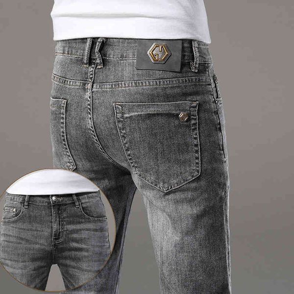 men's jeans summer thin jeans men's cotton korean version small foot slim fit international brand double g grey voec, Blue
men's jeans summer thin jeans men's cotton korean version small foot slim fit international brand double g grey voec, Blue