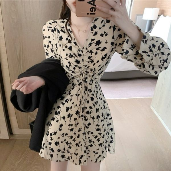 spring korean version femme robe vneck flared sleeves vestido drawstring floral slim waist dress women 210506, Black;gray
spring korean version femme robe vneck flared sleeves vestido drawstring floral slim waist dress women 210506, Black;gray
