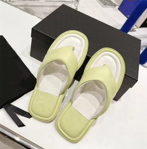 summer new bread flip flops are versatile simple and comfortable soft sheepskin stitched contrast slippers, Black
summer new bread flip flops are versatile simple and comfortable soft sheepskin stitched contrast slippers, Black