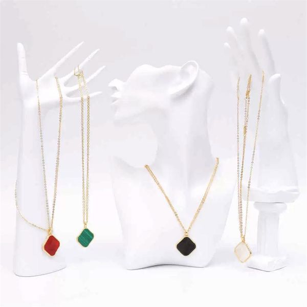 diamond 925 silver fashion classic4/four leaf clover necklaces pendants mother-of-pearl plated 18k for women&girl valentine's2495
diamond 925 silver fashion classic4/four leaf clover necklaces pendants mother-of-pearl plated 18k for women&girl valentine's2495