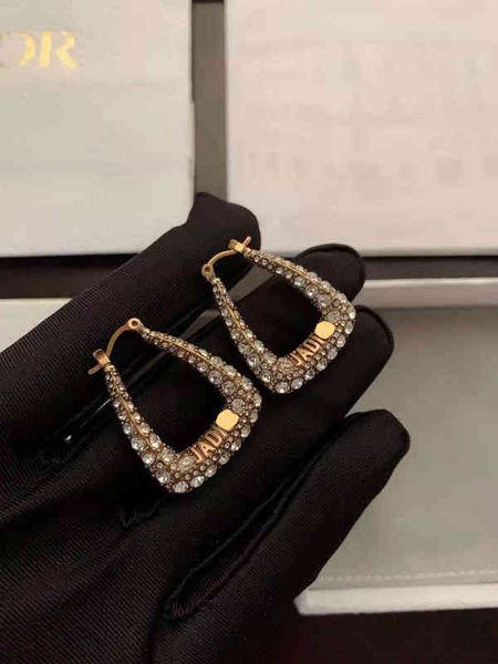 new temperament red letter pearl earrings for women 2022 luxury brand fashion design versatile ladies jewelry, Golden
new temperament red letter pearl earrings for women 2022 luxury brand fashion design versatile ladies jewelry, Golden