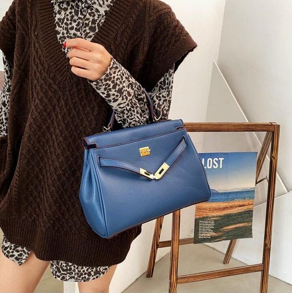 factory sales women bags joker solid color womens shoulder bag fashion leather handbag elegant atmosphere lychee retro messenger handbags
factory sales women bags joker solid color womens shoulder bag fashion leather handbag elegant atmosphere lychee retro messenger handbags
