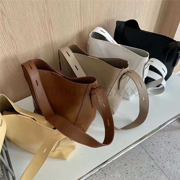 hbp korean version one shoulder bucket bag large capacity class commuting tote bag 2021 new wide belt messenger mother female
hbp korean version one shoulder bucket bag large capacity class commuting tote bag 2021 new wide belt messenger mother female