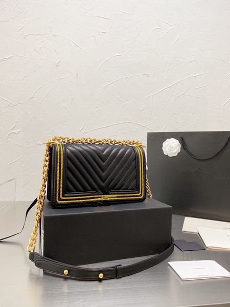 women woven bag fashion shopping satchels chain copper plated 18 k gold calfskin imported from italy leather woman messenger bags envelope w
women woven bag fashion shopping satchels chain copper plated 18 k gold calfskin imported from italy leather woman messenger bags envelope w