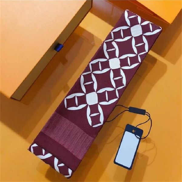 22ss 10style 120*8cm designer letters print floral silk scarf headband for women fashion long handle bag scarves paris shoulder tote luggage, Blue;gray
22ss 10style 120*8cm designer letters print floral silk scarf headband for women fashion long handle bag scarves paris shoulder tote luggage, Blue;gray